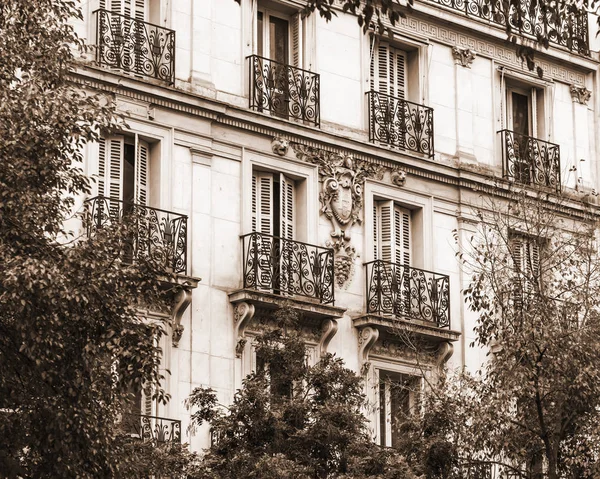 Paříž Francie Října 2018 Typické Architektonické Detaily Fasád Historických Budov — Stock fotografie