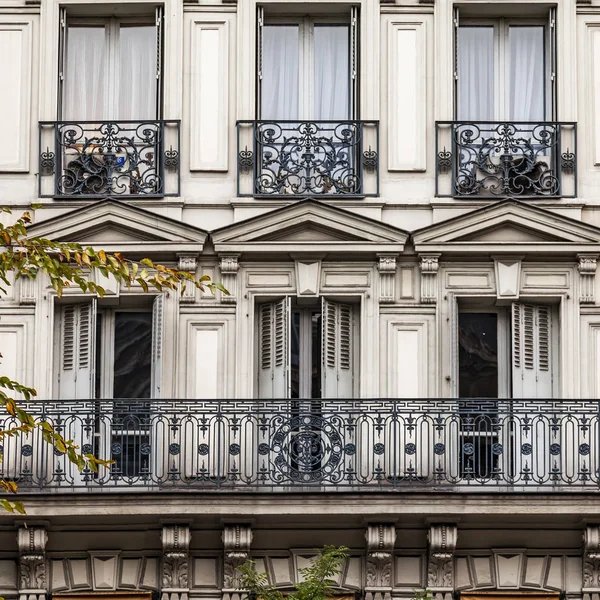 Paris France Octobre 2018 Détails Architecturaux Typiques Des Façades Bâtiment — Photo