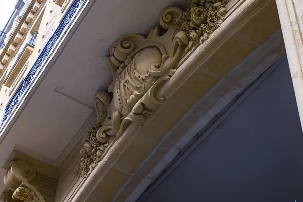 Paris França Outubro 2018 Detalhes Arquitetônicos Típicos Fachadas Edifício Histórico — Fotografia de Stock