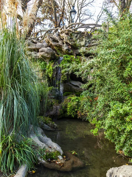 París Francia Octubre 2018 Rincón Acogedor Parque Montsouris Estilo Inglés —  Fotos de Stock