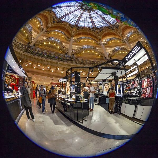 Parijs Frankrijk Oktober 2018 Belangrijkste Beursvloer Van Galeries Lafayette Shop — Stockfoto