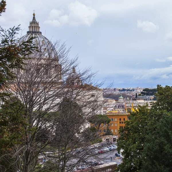 Rome Italy March 2017 Look Dome Peter Cathedral Vatican Gardens — Stock Photo, Image