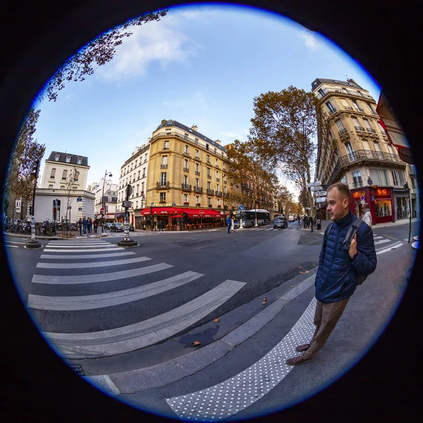 フランス 2018 典型的な都市の歴史的な通りを構築します 魚眼ビュー — ストック写真
