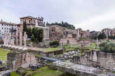 Roma, İtalya, 7 Mart 2017. Antik yapıların kalıntıları. Forum Romanum: