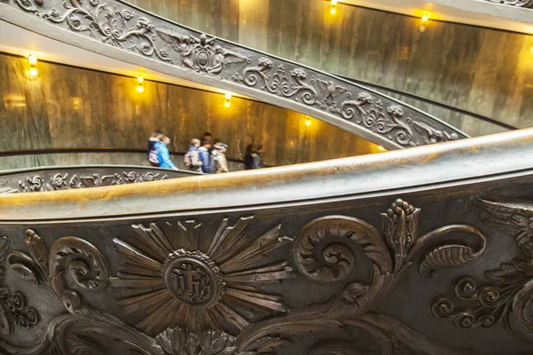 Rome Italy March 2017 People Unique Picturesque Spiral Staircase Building — Stock Photo, Image