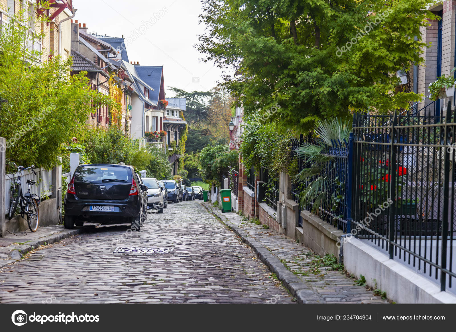 Paris France October 2018 City Landscape Street Cottages Outskirts