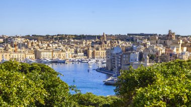 Valletta, Malta, üzerinde 8 Ocak 2019. Anket platformu bir görünümden pitoresk Körfez ve üç şehirler