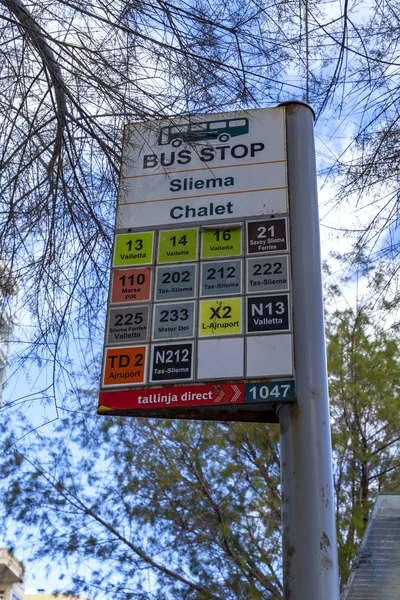 Сліма Мальти Січня 2019 Автобусна Зупинка Розклад Автобусів — стокове фото