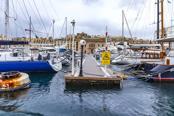 Valletta Malta Den Januari 2019 Olika Fartyg Och Båtar Förtöjda — Stockfoto