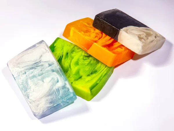 Naturalne Mydła Kosmetyczne Wielobarwne Ręcznie Robione — Zdjęcie stockowe