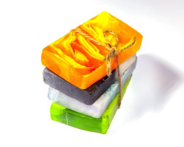 El yapımı çok renkli doğal kozmetik sabun