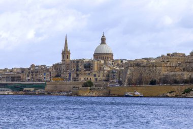 Valletta, Malta, üzerinde 8 Ocak 2019. Geleneksel bir panoramik deniz şehir.
