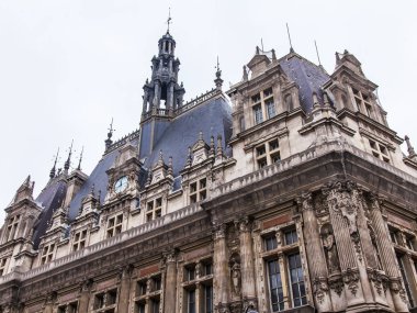 Paris, Fransa, üzerinde 26 Ekim 2018. Kentsel görünümü. Bina cephe parçası Grands Boulevards