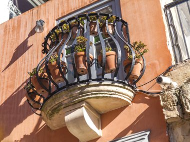 San Giljan, 7 2019.     .           -  