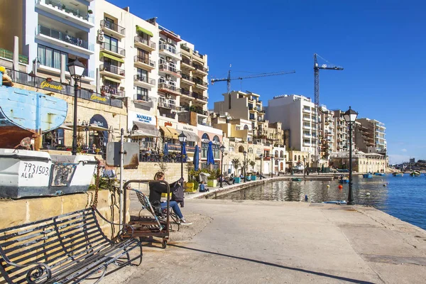 San Giljan Malta Enero 2019 Vista Del Hermoso Terraplén Pintoresca —  Fotos de Stock