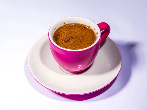 Espresso Kahve Parlak Pembe Seramik Kupası — Stok fotoğraf