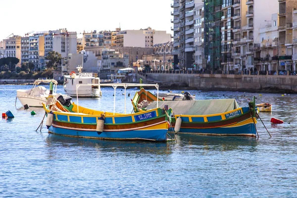 San Giljan Malta Gennaio 2019 Passeggiate Barche Pesca Nella Pittoresca — Foto Stock