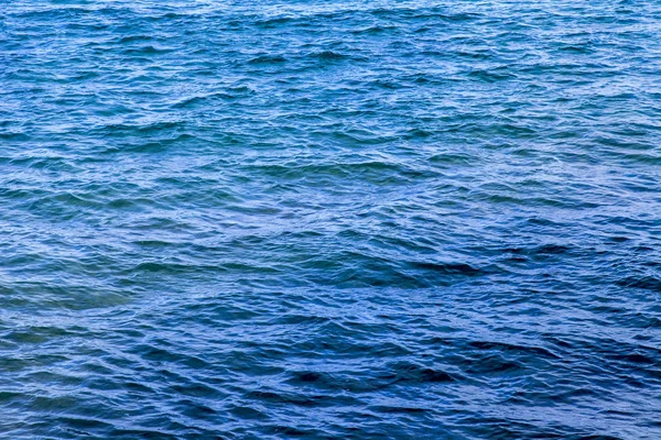 易波动的海面 — 图库照片