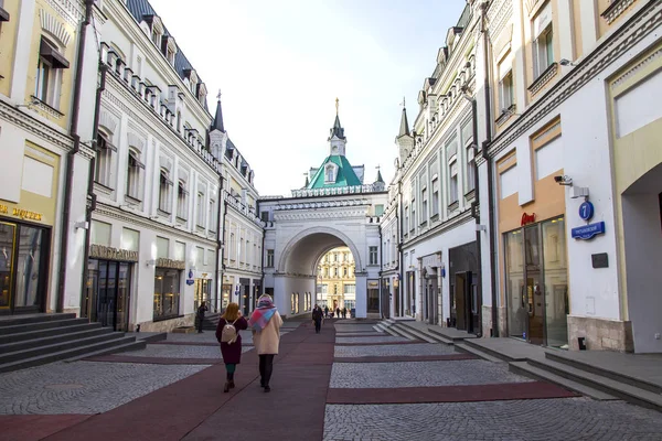 Moskou Rusland April 2019 Tretyakovsky Drive Een Van Traditionele Winkelstraten — Stockfoto