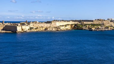 Valletta, Malta, üzerinde 8 Ocak 2019. Dolgu koy ve Manoel Adası üzerinde bir görünüm