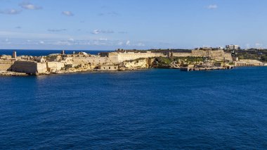 Valletta, Malta, üzerinde 8 Ocak 2019. Dolgu koy ve Manoel Adası üzerinde bir görünüm