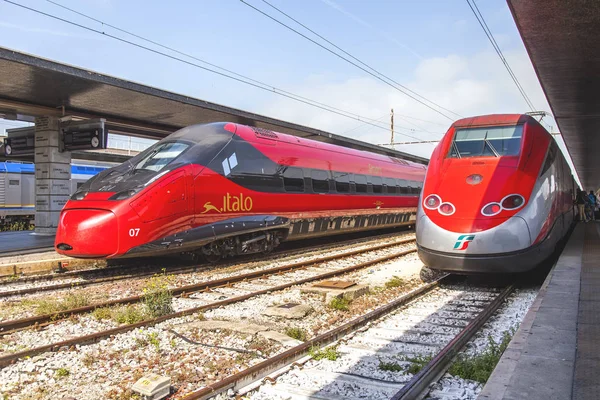 Venise Italie Avril 2019 Trains Modernes Grande Vitesse Près Platfor — Photo