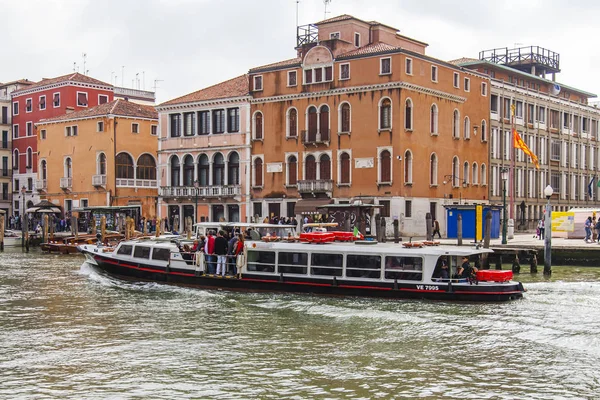 Venedig Italien April 2019 Blick Auf Canal Grande Das Passagierboot — Stockfoto