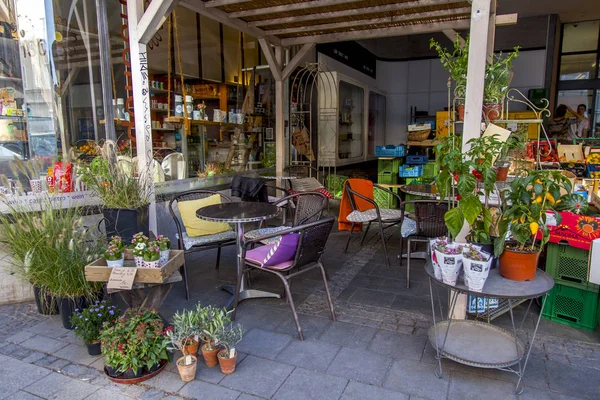 Múnich Alemania Agosto 2018 Mesas Café Callejero Ciudad Vieja Capital — Foto de Stock