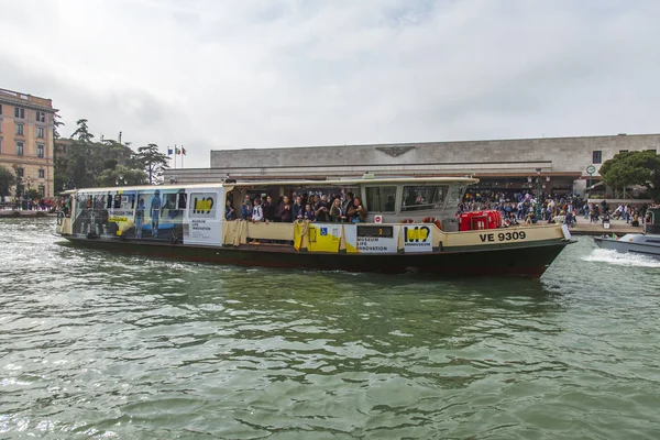 Venedig Italien Den April 2019 Utsikt Över Canal Grande Passagerarbåten — Stockfoto