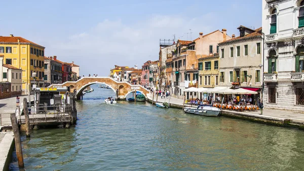 Venecia Italia Abril 2019 Terraplén Del Canal Uno Los Barrios — Foto de Stock