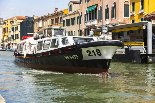 Venise Italie Avril 2019 Bateau Passagers Vaporetto Flotte Sur Canal — Photo
