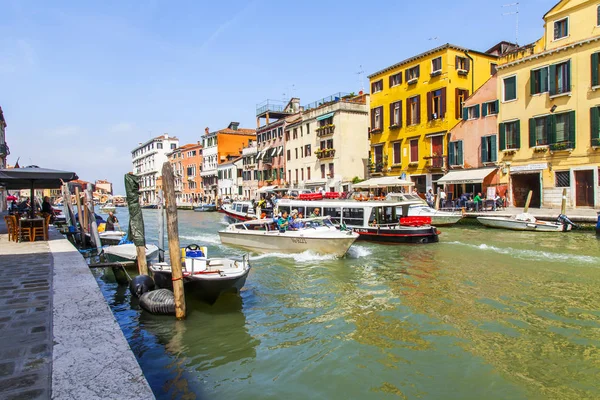Venedig Italien Den April 2019 Passagerarbåten Vaporetto Flyter Kanalen Ett — Stockfoto