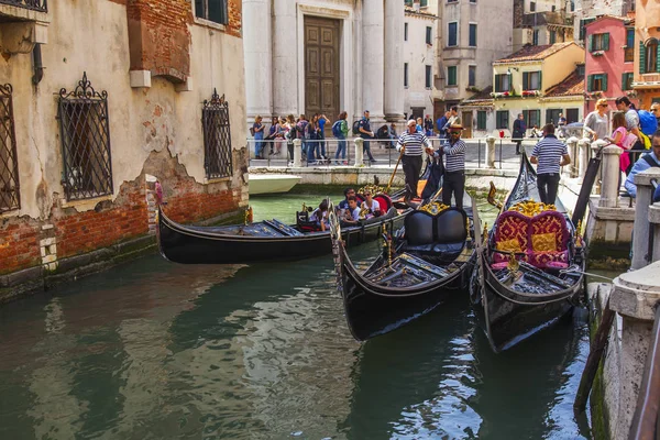 Venecia Italia Abril 2019 Vista Del Canal Grande Camina Sobre — Foto de Stock