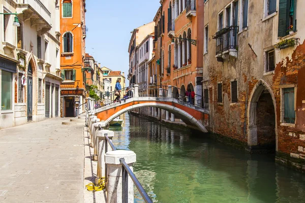 Venedig Italien April 2019 Typisch Venezianische Landschaft Straßenkanal Und Alte — Stockfoto