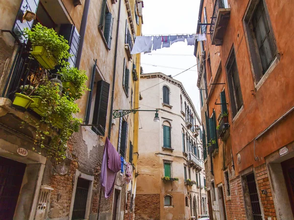 Venice Italy April 2019 Typical Architecture Ancient Venetian Buildings Facade — Stock Photo, Image