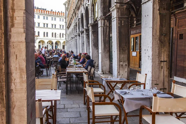 Venedig Italien April 2019 Essen Und Erholen Sich Die Menschen — Stockfoto