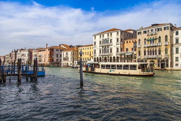 Venise Italie Avril 2019 Vue Canal Grande Bateau Passagers Vaporetto — Photo