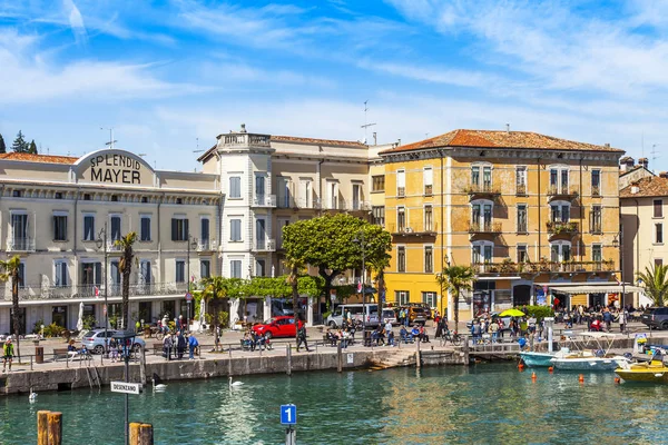 Desenzano Del Garda Italien Den April 2019 Arkitektoniskt Komplex Vallen — Stockfoto