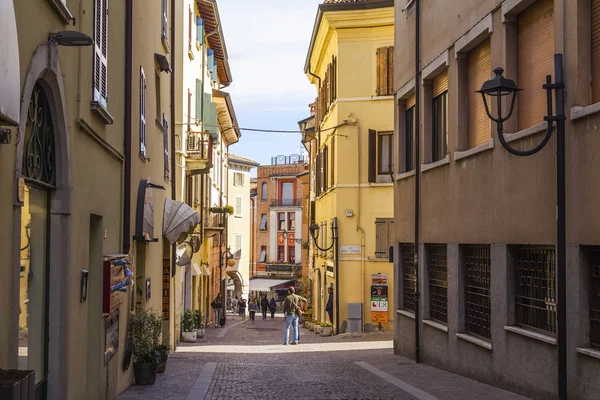 Desenzano Del Garda Italien Den April 2019 Stadsutsikt Ett Traditionellt — Stockfoto