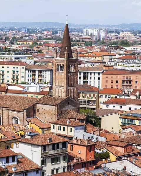 Verona Italia Abril 2019 Una Vista Ciudad Con Mirador Sobre —  Fotos de Stock