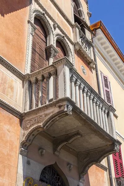 Desenzano Del Garda Italy April 2019 Fragment Facade Building Typical — Stock Photo, Image