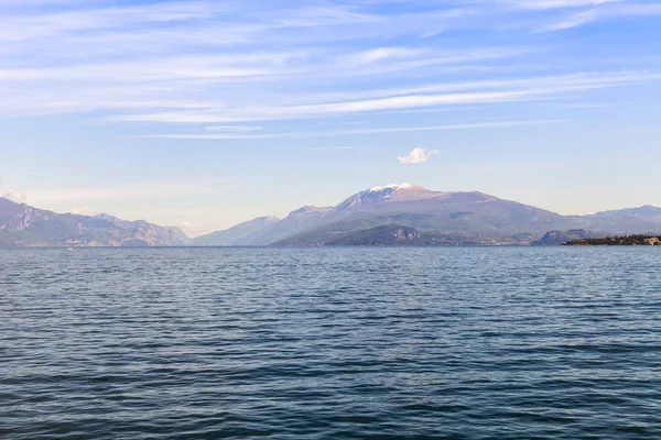 Panorama Costa Pitoresca Lago Garda — Fotografia de Stock