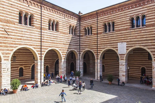 Верона Италия Апреля 2019 Года Архитектурный Фрагмент Одной Главных Достопримечательностей — стоковое фото