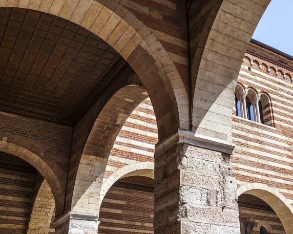 Verona Italien Den April 2019 Ett Arkitektoniskt Fragment Största Attraktionerna — Stockfoto