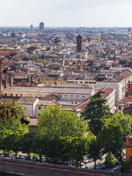 Verona Italia Abril 2019 Vista Aérea Ciudad Vieja Los Terraplenes —  Fotos de Stock