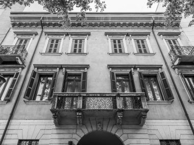Verona, Italya, 24 Nisan 2019. Eski şehirde binanın bir cephe tipik mimari detayları