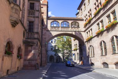 Nürnberg, Almanya, 21 Ağustos 2018 tarihinde. Bavyera'da eski şehir için tipik mimari kompleks