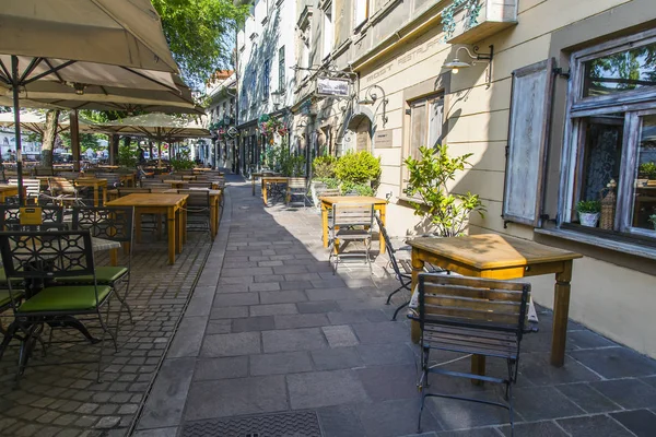 Ljubljana Slowenien August 2019 Gemütliches Straßencafé Einem Historischen Teil Der — Stockfoto