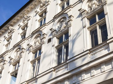 Ljubljana, Slovenya, 5 Ağustos 2019. kentin tarihi bölümünde eski binanın cephe parçası