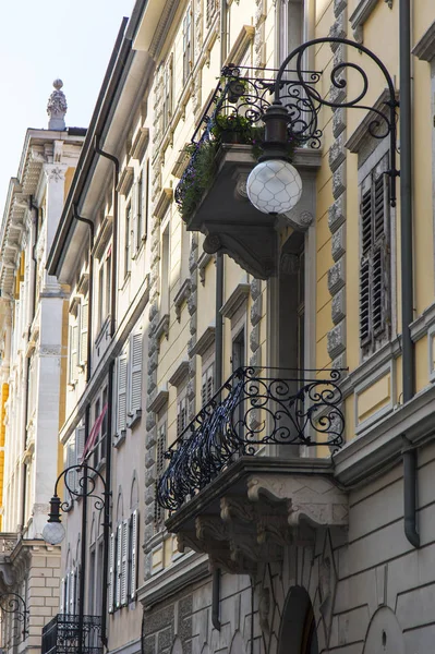 Trieste Italy August 2019 Fragment Facade Typical Building Old Town — Stock Photo, Image